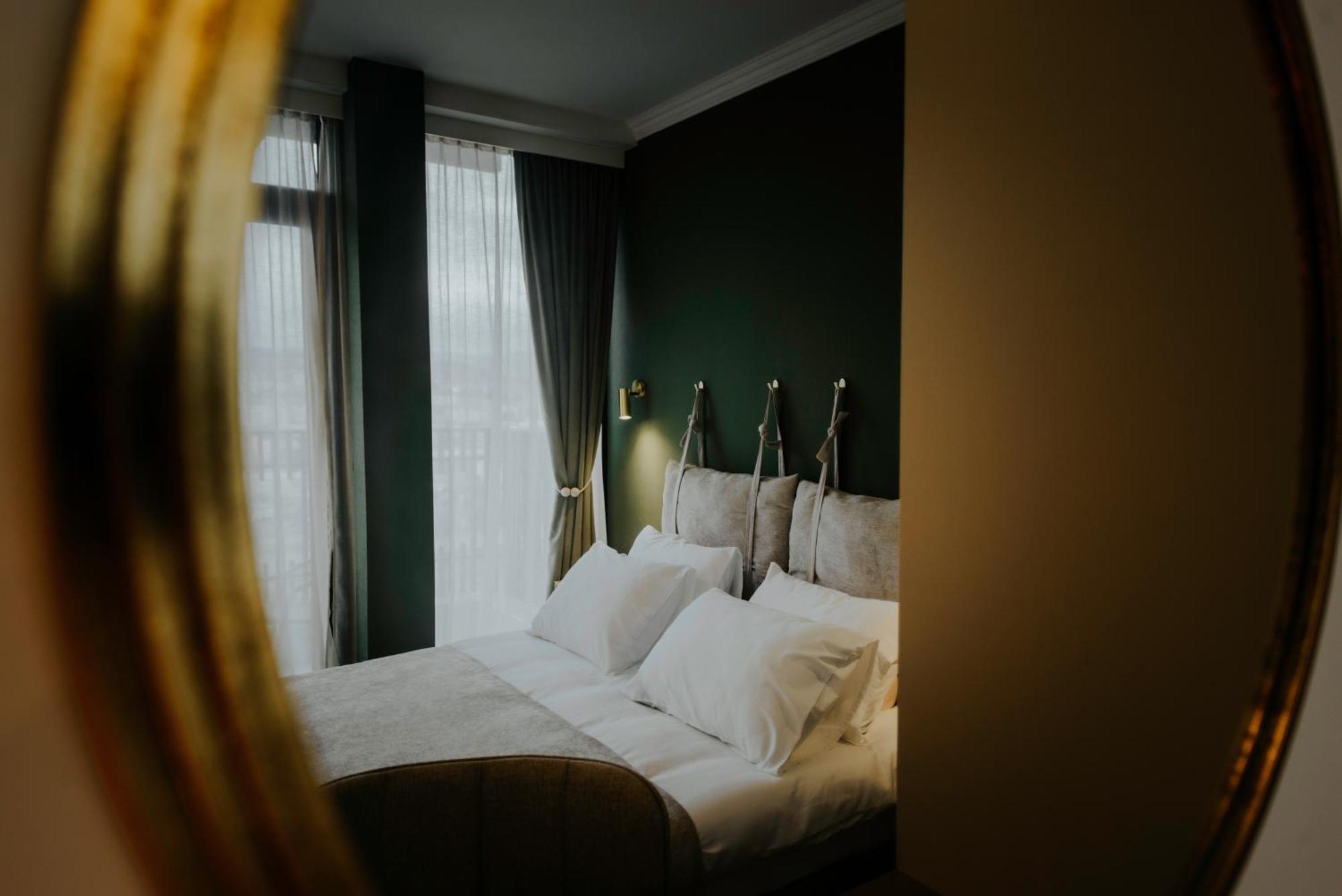 Luxury Inn Grand Residences Tbilisi Exterior foto